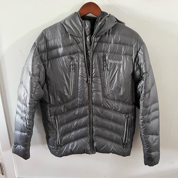 Marmot 650 fill down jacket like new Large